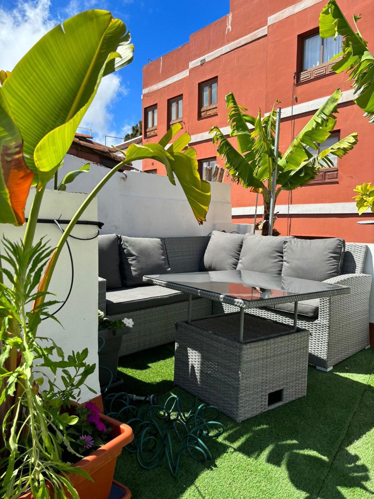 Agradable Casa Con Terraza Leilighet La Laguna  Eksteriør bilde