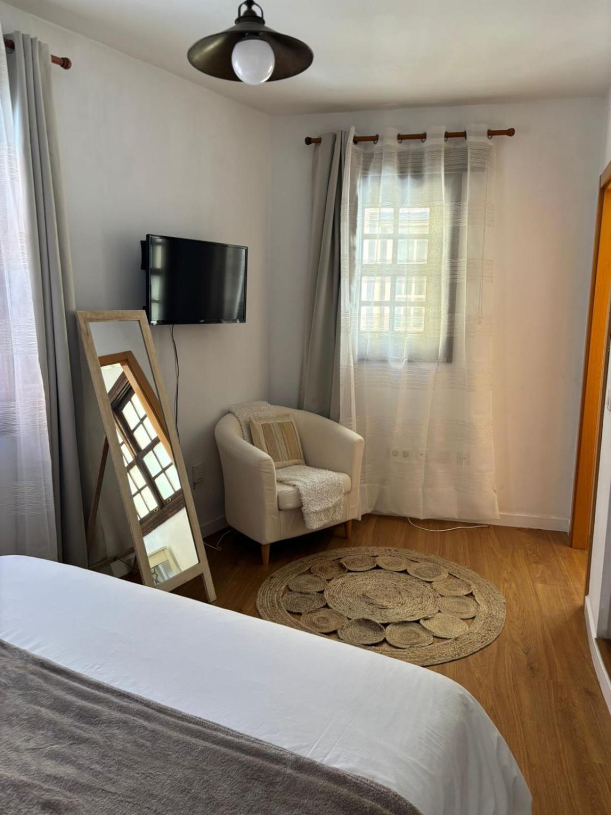 Agradable Casa Con Terraza Leilighet La Laguna  Eksteriør bilde
